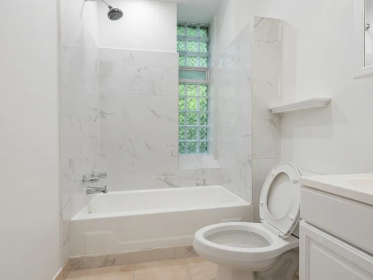 1228 N Cleaver St #2M — Photo 5