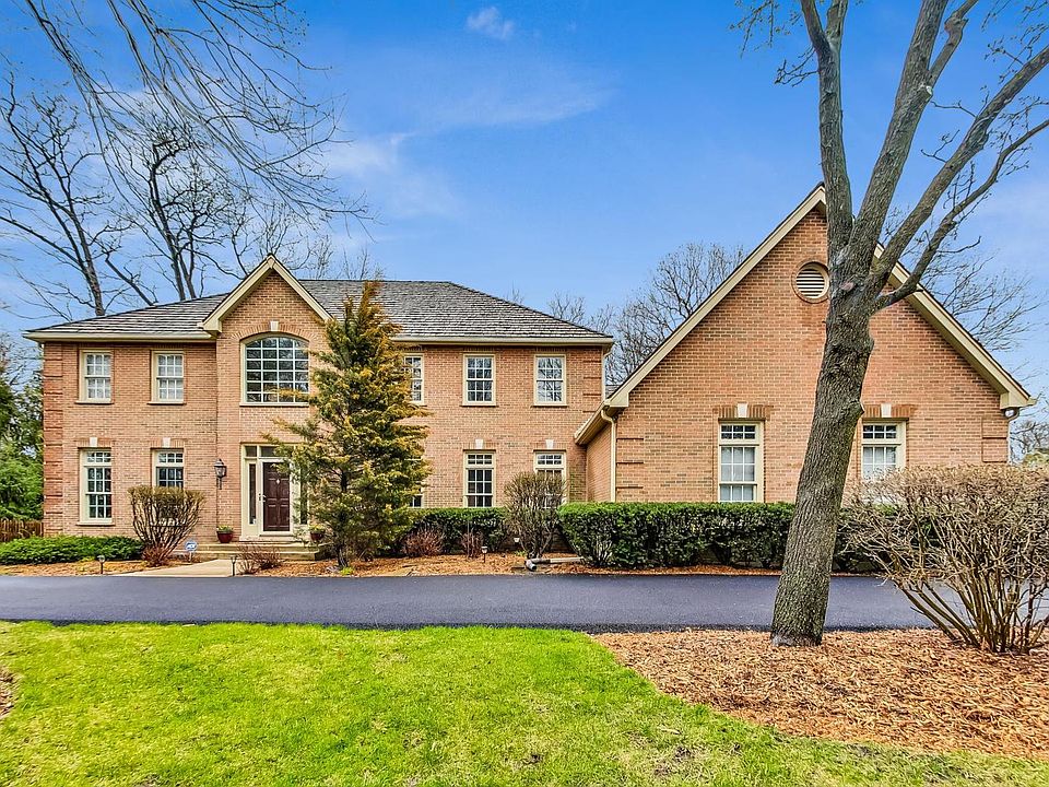 1st image of 6 Sherwood Dr