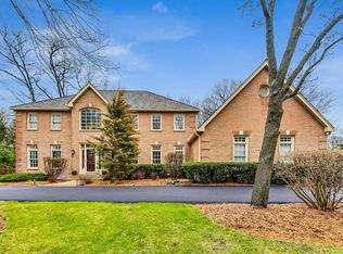 6 Sherwood Dr, Lincolnshire, IL
