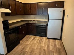 3609 Joan Dr APT 7, Waterloo, IA 50702