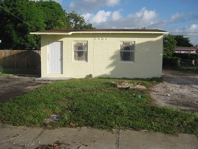 1st image of 2431 NW 4th Ct