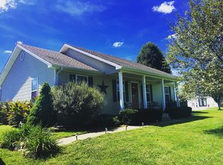 815 Town Branch Rd, Jeffersonville, KY 40337