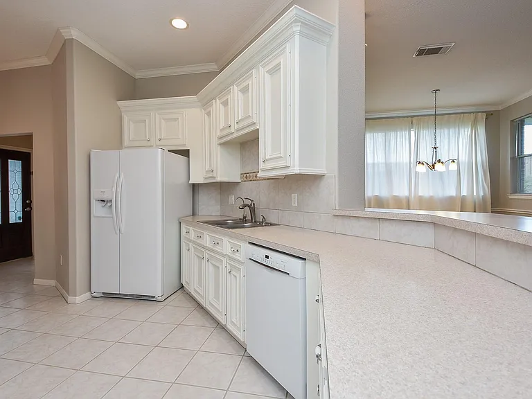 11102 Waxwing St — Photo 6