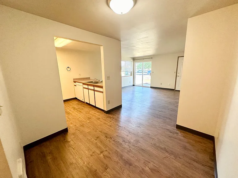 808 Juniper Ave — Photo 30