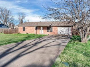 513 Ranch Rd, Granbury, TX 76049