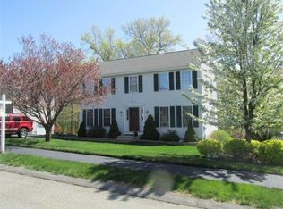 105 Corinthian Dr, Lowell, MA 01854