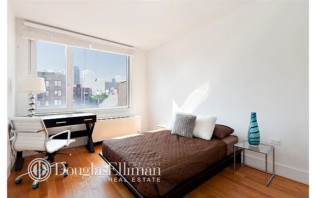 Rented by Douglas Elliman | media 22