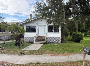 214 Avenue K SW, Moore Haven, FL 33471