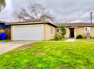 226 E Home St, Rialto, CA 92376