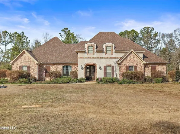 135 Hunter Trl, Florence, MS 39073