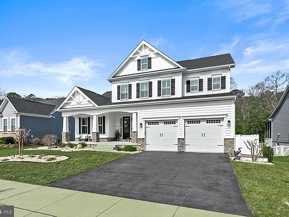 3rd image of 41243 Gloucester Dr