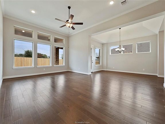 5th image of 4609 Tonbridge Dr
