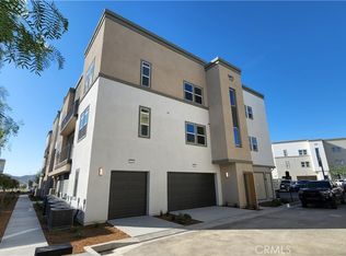 26955 Prospector Rd #201, Stevenson Ranch, CA 91381