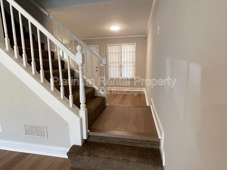 1135 Coleman St SW — Photo 18