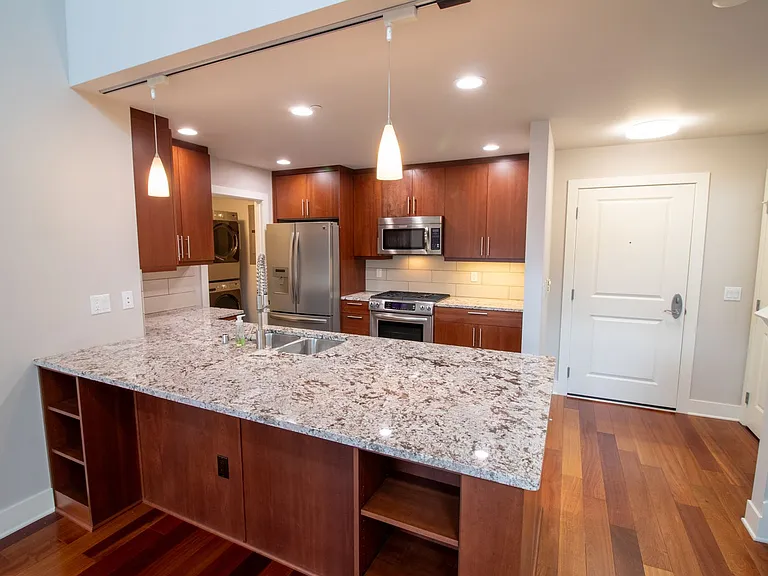 7800 SE 27th St #504 — Photo 3