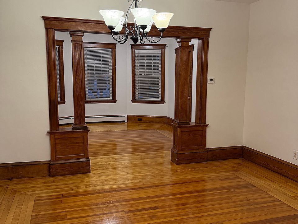 1st image of 11 Timson St #9