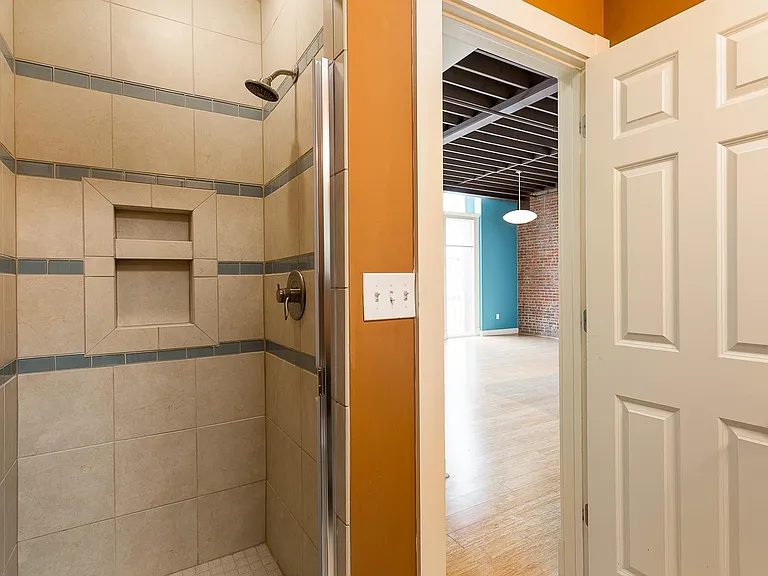 532 S 4th St #501 — Photo 14