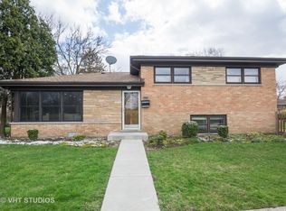 229 Millbrook Ln, Wilmette, IL