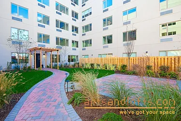 Rented by aptsandlofts.com