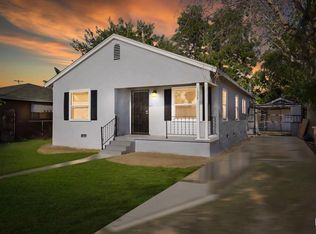 1008 R St, Bakersfield, CA 93304