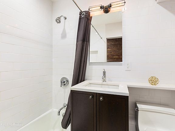 5th image of 221 W 21st St APT 1A