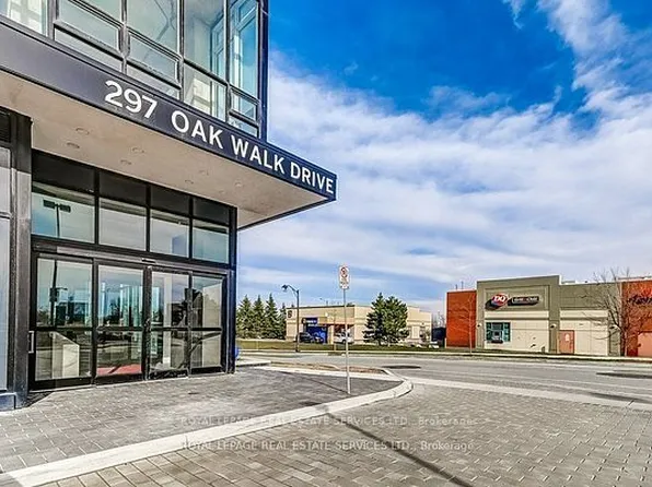 297 Oak Walk Dr, Oakville, ON
