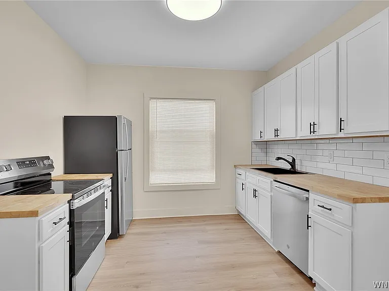 2206 Main St #1 — Photo 17