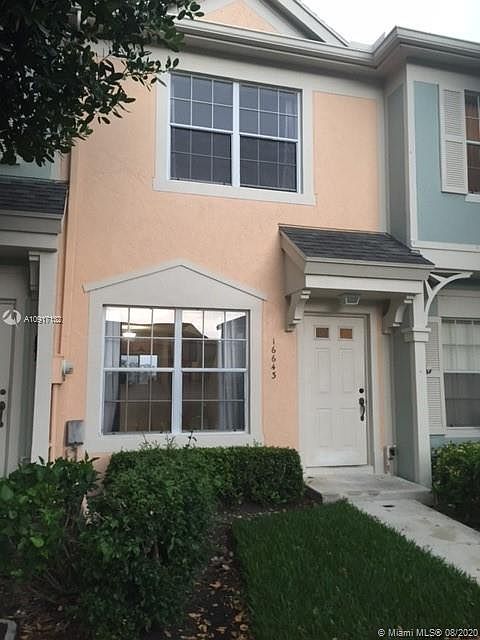 1st image of 16643 Hemingway Dr