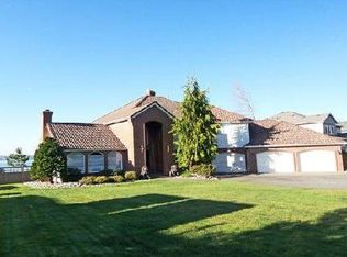 832 E Lakeshore Dr, Lake Stevens, WA 98258