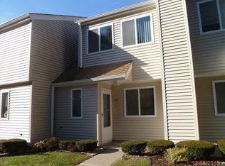 15 Macintosh Ln, Ansonia, CT 06401