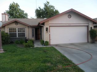 4527 W Howard Ave, Visalia, CA 93277