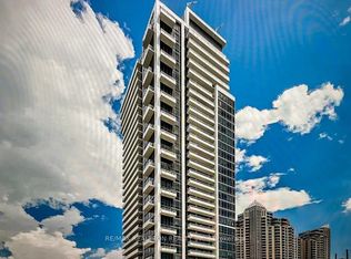 75 Canterbury Pl #815, Toronto, ON