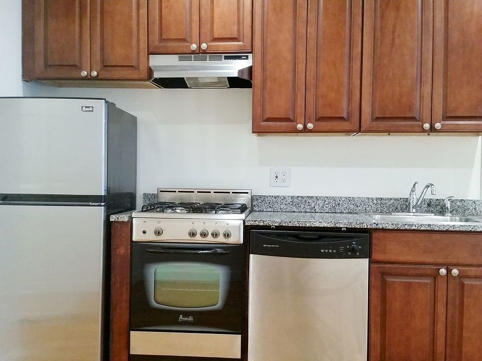 2nd image of 474 W 150th St #Wfl3