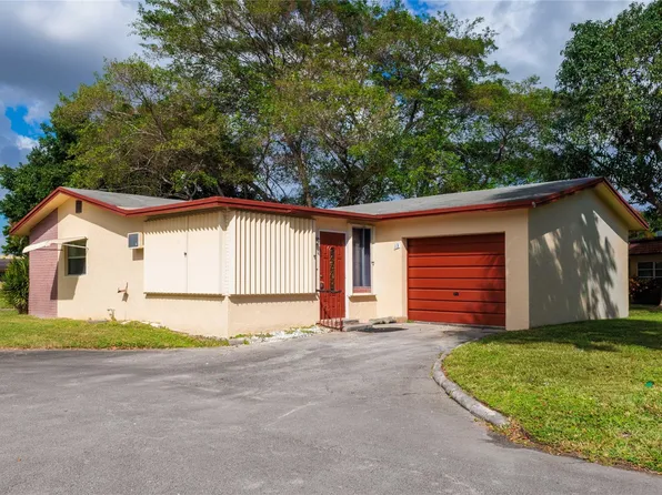 2613 SW Natura Avenue, Deerfield Beach, FL 33441