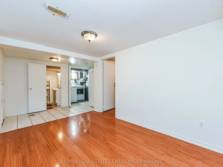 45 Autumn Blvd #LOWER — Photo 9