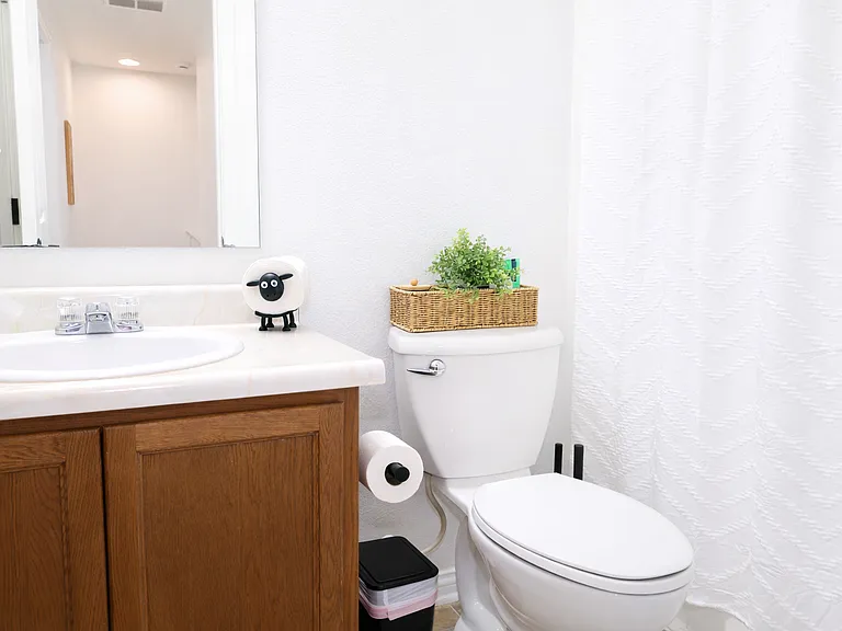 3025 Armory Dr — Photo 9