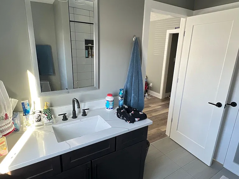 2036 N College Ave — Photo 18