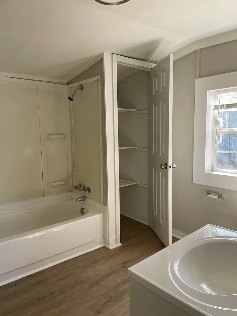 1203 Troup Street - 1 — Photo 3