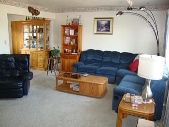 2nd image of 160 Earl Dr