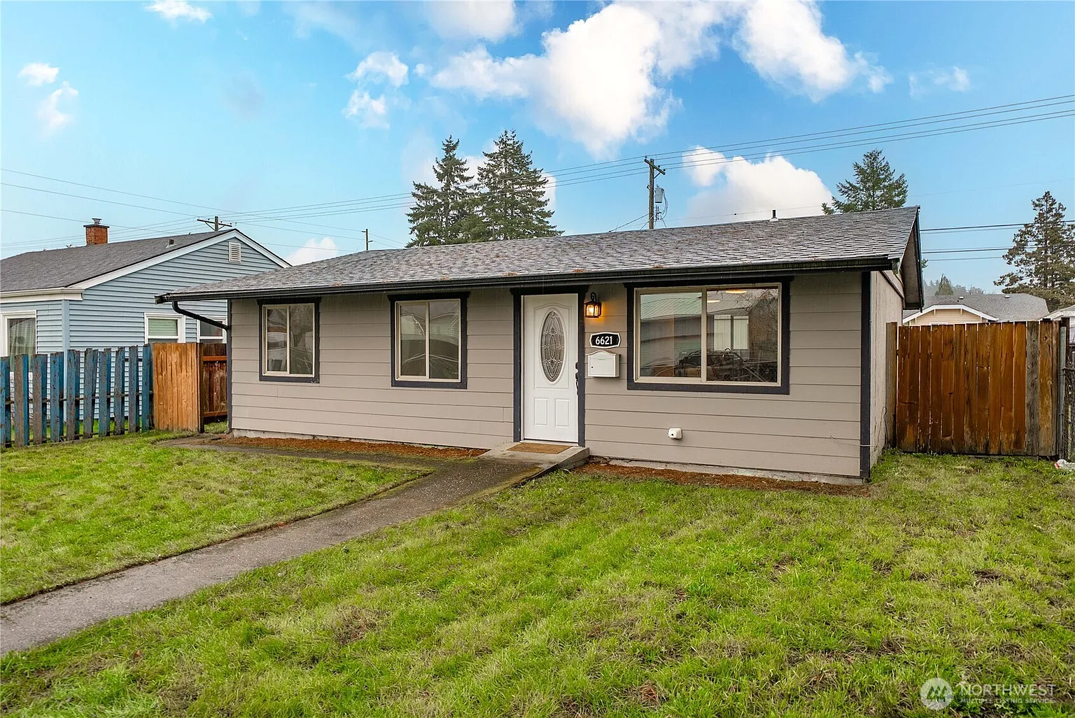 6621 S Pine Street photo 1