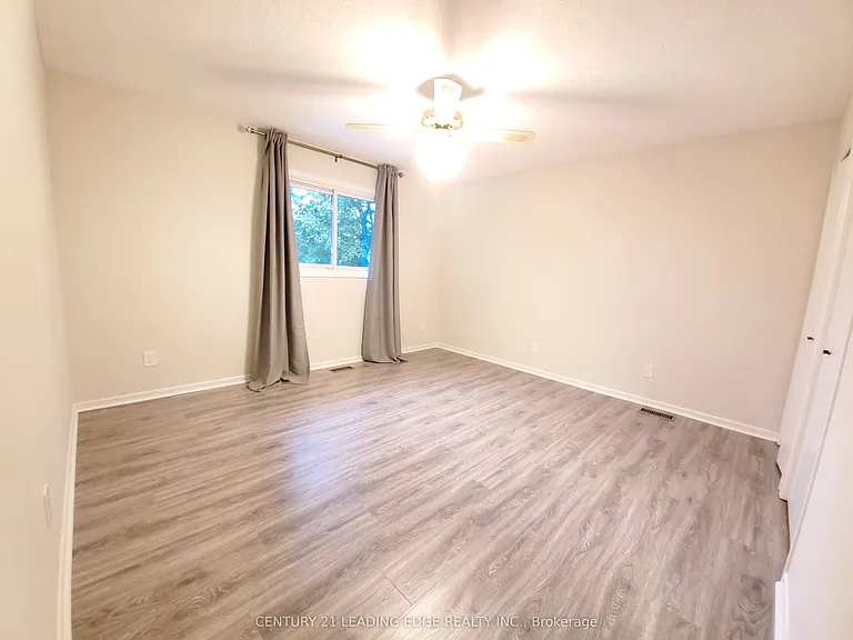 45 Bayview Dr — Photo 15