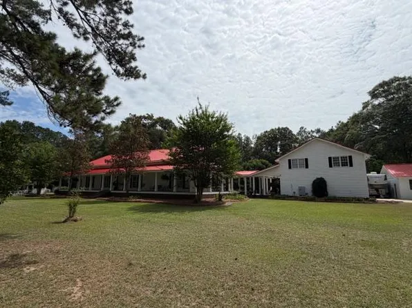 152 Meadowood Dr, Sylvester, GA 31791