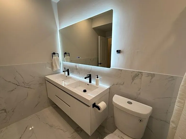 1635 S California Ave — Photo 17