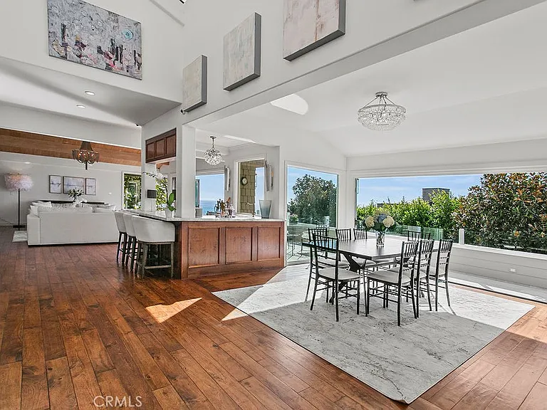 1010 Emerald Bay — Photo 11