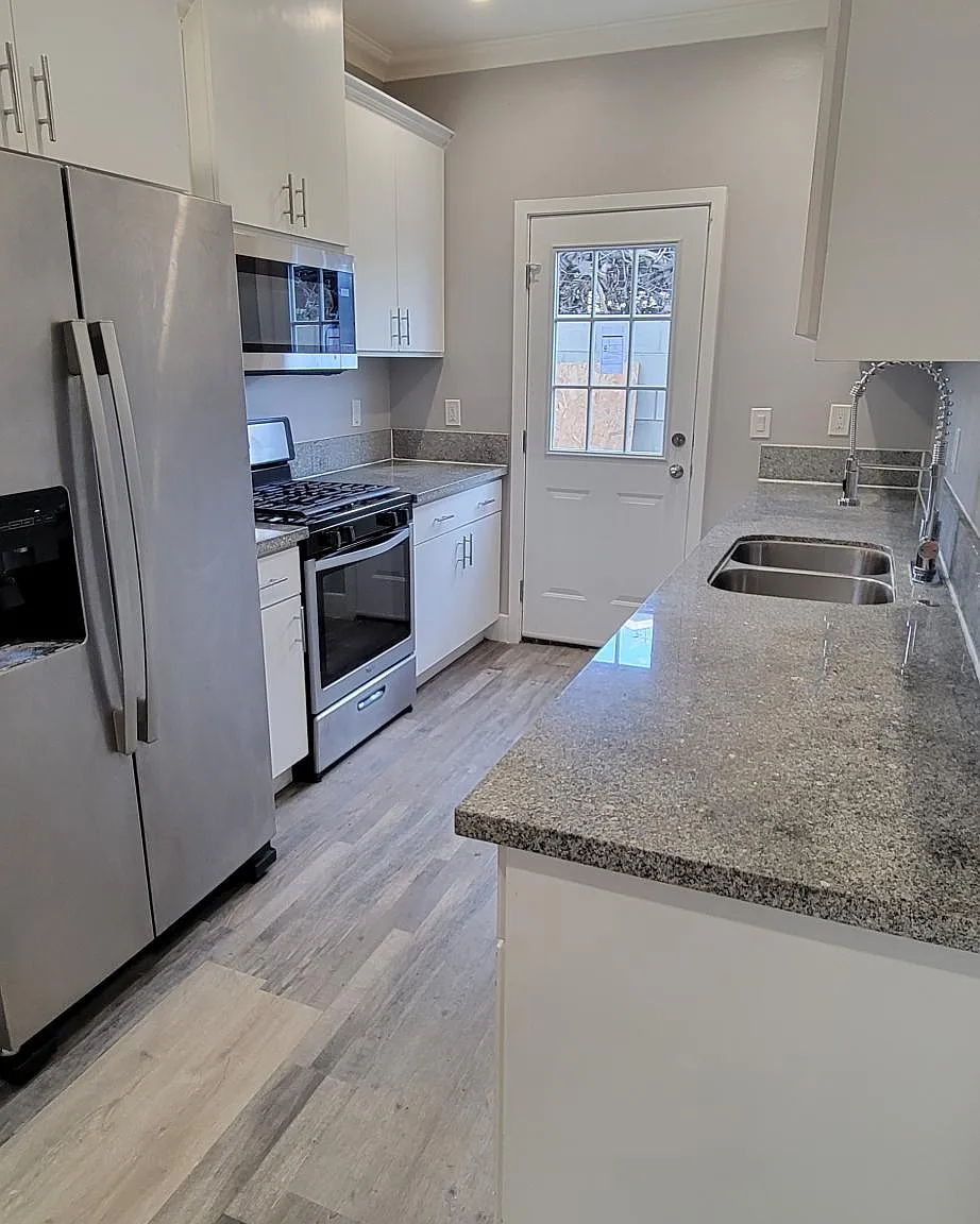 3 bed, 2.5 bath, 1026 sqft, $2,800 — Photo 1