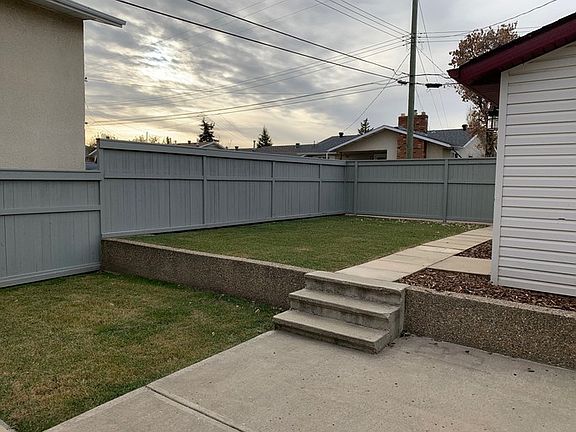 5th image of 40 Wapiti Dr