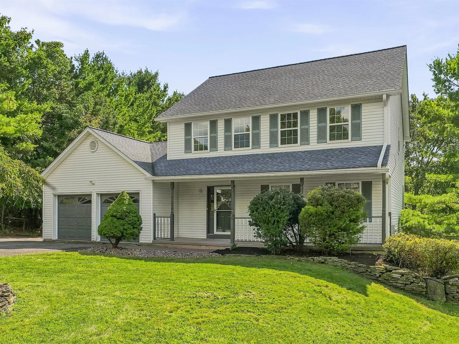 4 bed, 2.5 bath, 1980 sqft, $3,850 — Photo 3