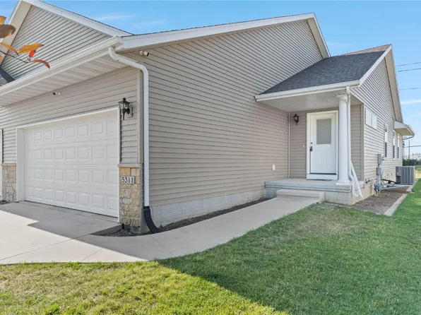 5311 Dostal Dr SW, Cedar Rapids, IA 52404