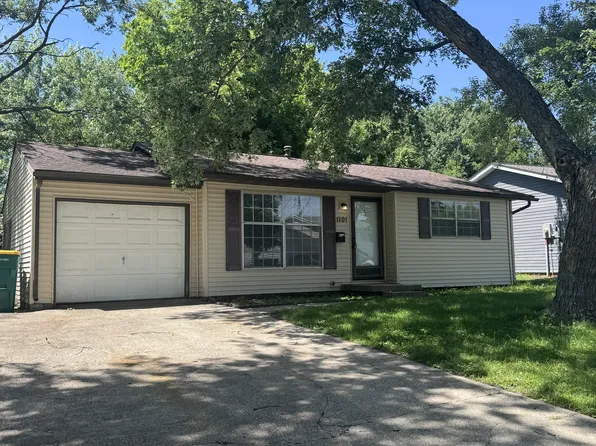 1101 W Nixon Dr, O'Fallon, IL 62269
