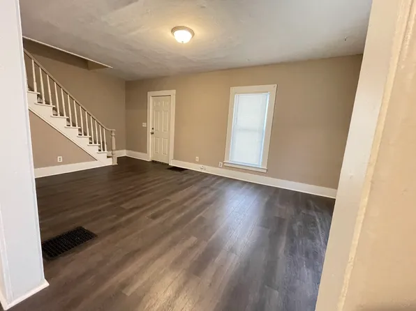 16 Victory Ct #18, Pontiac, MI 48342